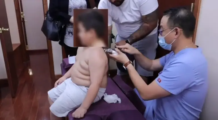 Dr. Hyunjae Lee A 5-year-old child is being treated in front of his family